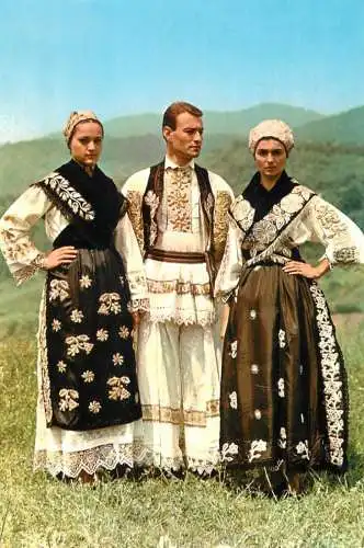 Postcard Croatia traditional costume Vinkovaca