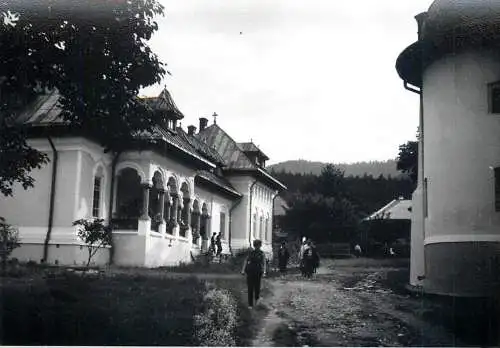 Photo Romania 9 x 12 cm Varatec monastery 1965