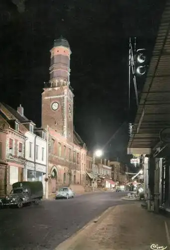 Postcard France Somme > Doullens le beffroi