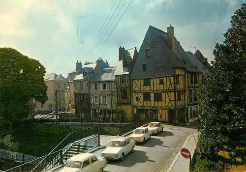 Postcard France Sarthe > Le Mans vieilles maisons du Pilier Rouge 1972