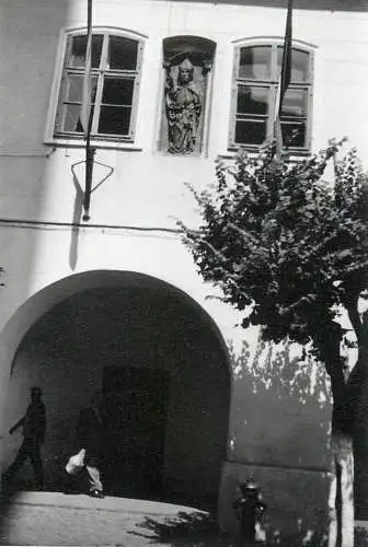 Romania scenic photo 9 x 12 cm 1965 building facade