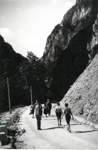 Romania scenic photo 9 x 12 cm 1965 Polovragi Cheile Oltetului