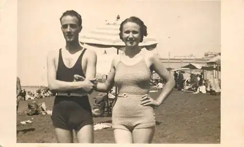 Social history photo couple at the beach
