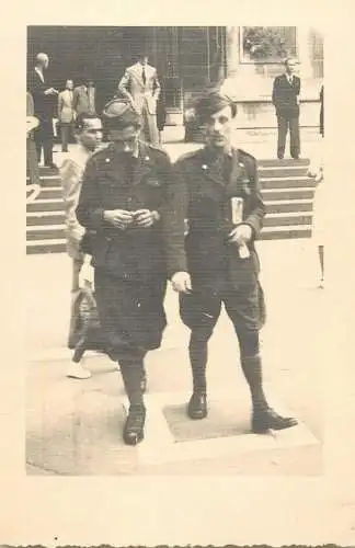 Social history photo soldiers in uniform