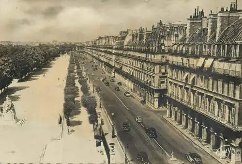 France Paris Rue de Rivoli et Jardin des Tuileries