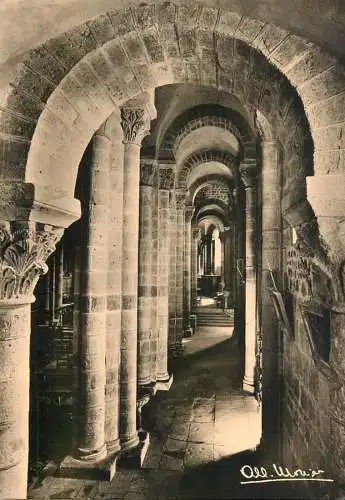 France Puy-de-Dôme Orcival eglise romane