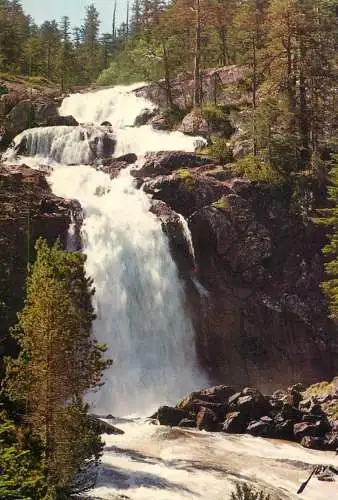 France Hautes Pyrénées > Cauterets la cascade du pont d'Espagne