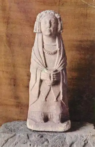 Iberian Priestess statuette