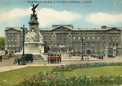 United Kingdom > England > London > Buckingham Palace Victoria memorial soldier formation