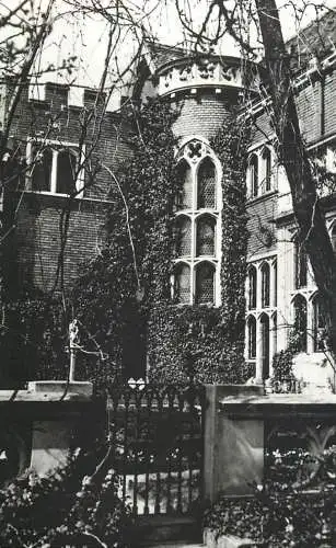 Romania Bucuresti Muzeul de arta feudala "Dr Minovici"