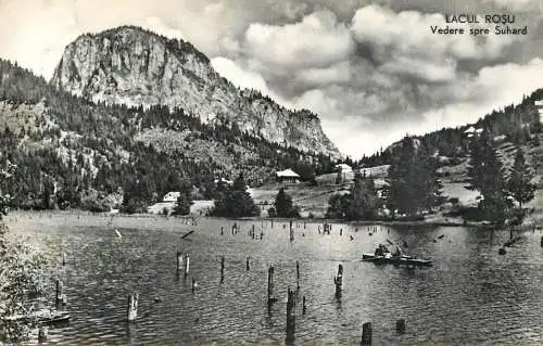 Romania Lacul Rosu vedere spre Suhard