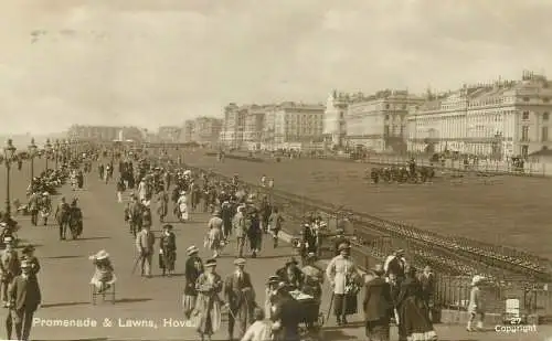 Hove promenade & lawns