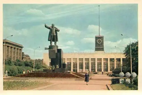 Russia Leningrad Finland Station Lenin Monument