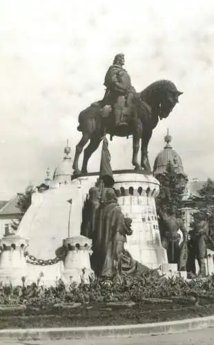 Romania Imagine din Cluj-Napoca statuia lui Matei Corvin