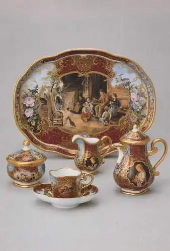 Hungary Herendi Porcelanmuzeum porcelain set