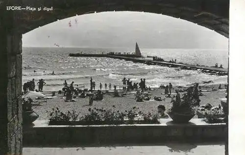 Romania vedere din Eforie plaja & digul
