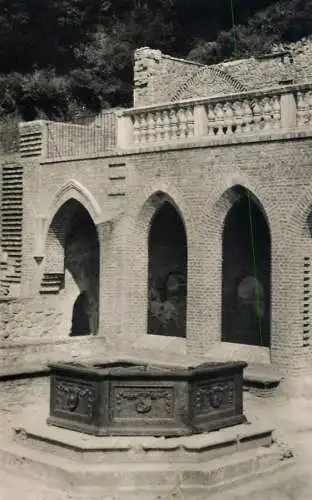 Hungary Visegrad Matyas palace courtyard fountain detail