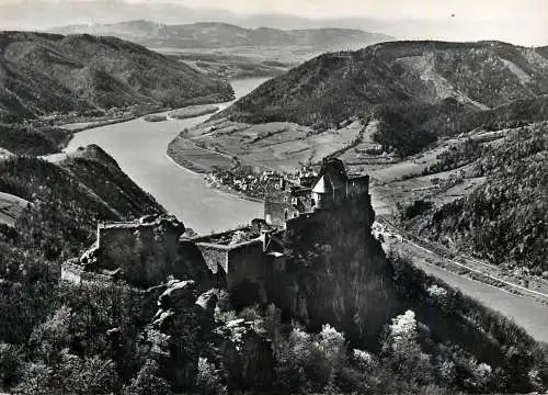 Austria Erste Donau Dampfschiffahrts Gesselschaft  Ruine Aggstein in der Wachau