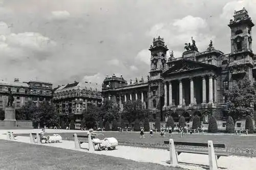 Hungary Budapest Kossuth Lajos square with Hungarian National Gallery