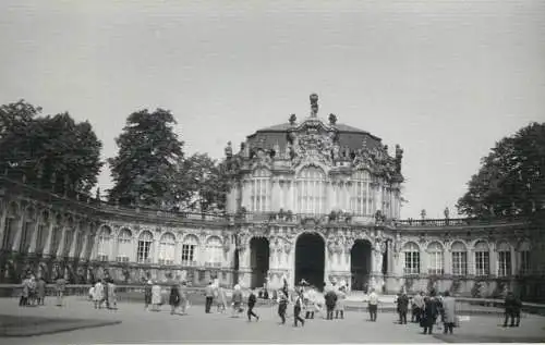 Allemagne foto city1965 Dresden palace grounds statues