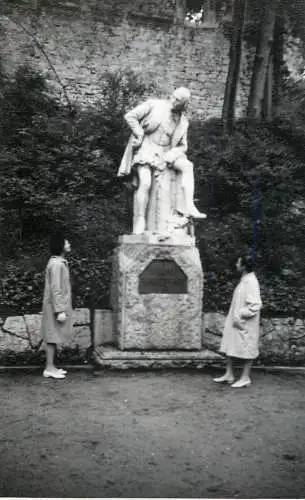 Allemagne foto city1965 Weimar - William Shakespeare statue