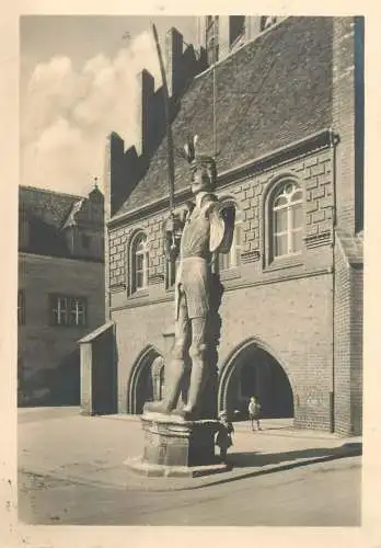 Germany Stendal Der Roland vor dem Rathaus