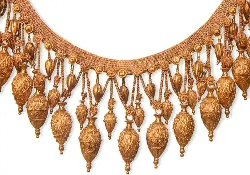 Russia Sankt Petersburg gold necklace with three rows of pendants