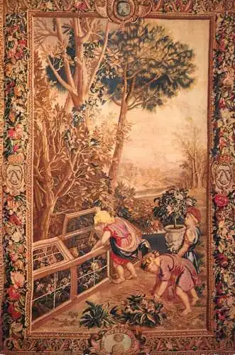 Fine arts postcard  tapisserie des Gobelins l'hiver Charles Lebrun