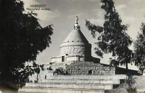 Romania Marasesti mausoleul eroilor
