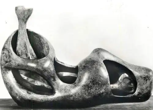 Gemany Mannheim Stadtische Kunsthalle Liegende Figur Bronze by Henry Moore