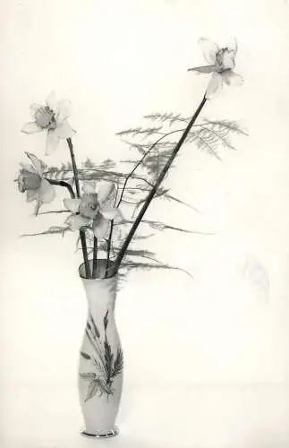 Vase floral arrangement