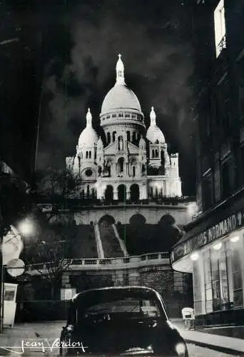 France Paris Le Sacre Coeur de Montmartre au clair de lune