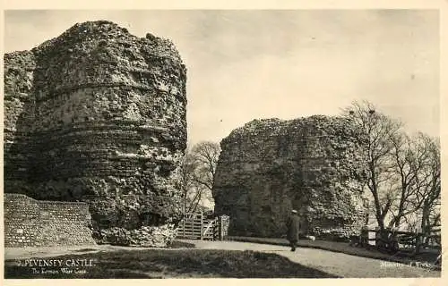 UK England Pevenseycastle roman west gate