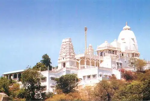 India Birla Mandir, Hyderabad mosque