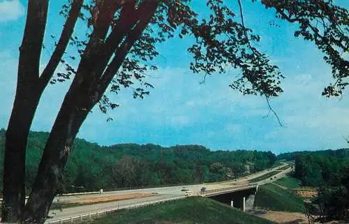 USA New York Thruway looking N at mile marker 84 7 miles S of Kingston Exchange