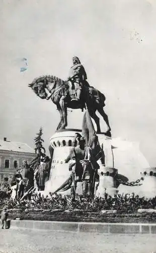 Romania Cluj statuia lui Matei Corvin