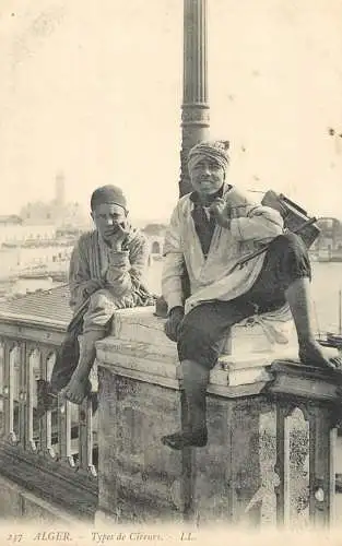 Africa Algeria Alger types de cireurs ethnic native skill