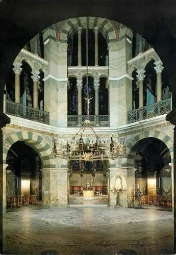 Germany Aachen Dom Inneres Karolingische Oktogon in die gotische Chorhalle