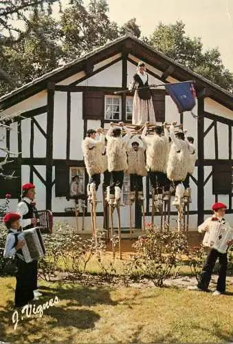 Folklore and traditions costumes folk types Landes Lous Pastous Seignossais