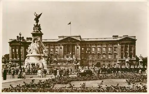 United Kingdom England London Victoria memorial Buckingam Palace