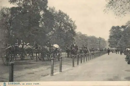 United Kingdom England Old London Hyde Park cariage coach elegance