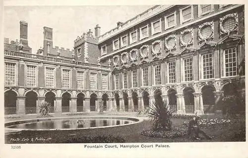 UK England London Hampton court palace