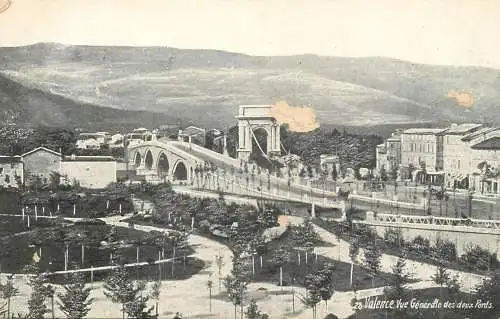 France Valence vue generale de deux Ponts