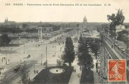 France Paris Pont Alexandre III & les Invalides vue panoramique