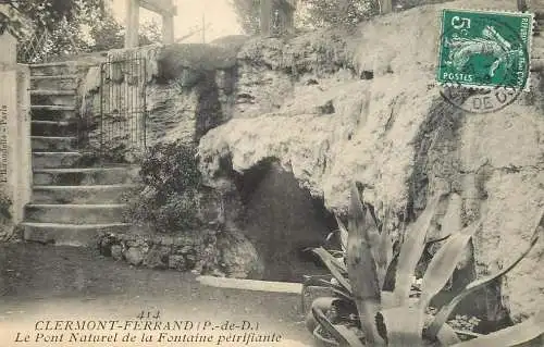 France Clermont-Ferrand Le Pont Naturel de la Fontaine Petrifiante