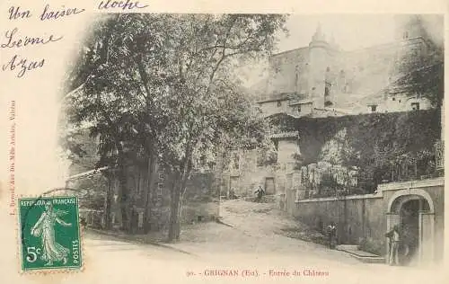 France Grignan Entree du Chateau