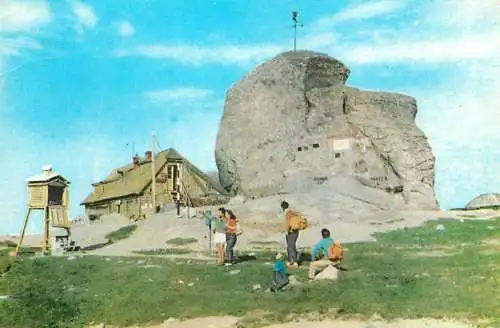 Romania Muntii Bucegi Varful si Cabana "Omul"