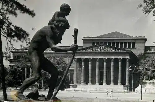 Hungary Budapest Museum of Fine Arts St Christopher statue