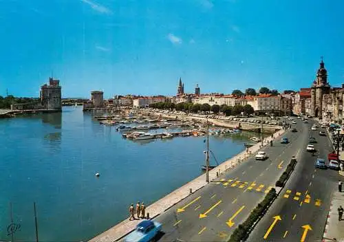France Charente Maritime > La Rochelle port et le quai Duperre 1970