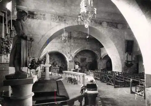 France Les Baux eglise St Vincent